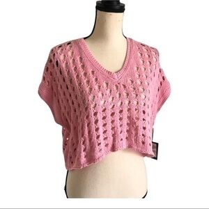 NWT Gabby Isabella OverSize Pink Crochet V-Neck Crop Top Size M